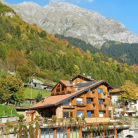 B&B Alla Fontana Lozio Екстер'єр фото