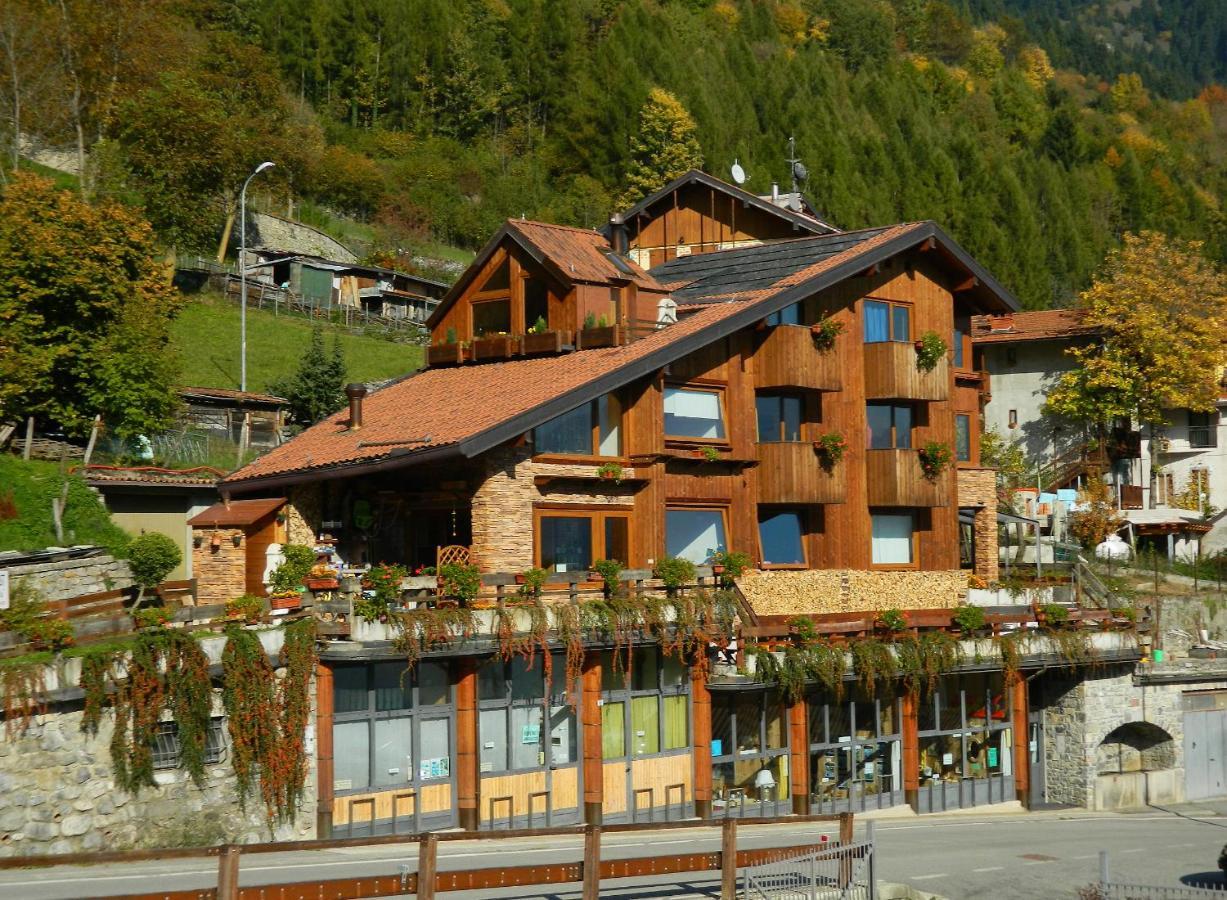 B&B Alla Fontana Lozio Екстер'єр фото